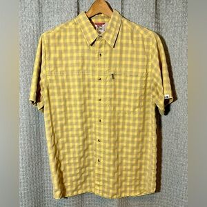 The North Face Men’s Button Up Short Sleeve Shirt Yellow Outdoor Hiking Casual